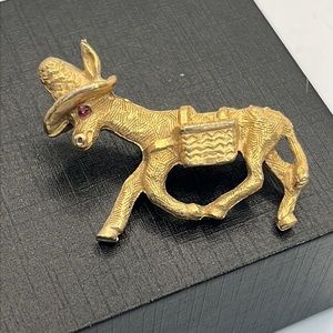 VTG 1970's Donkey Hat Brooch Gold Jeweled Figural Costume Jewelry 2"